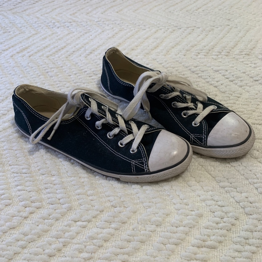 Size 9 Black Converse